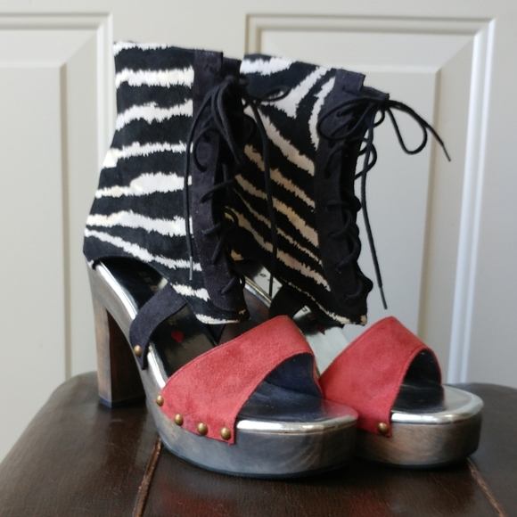 Cri De Coeur Shoes - Suede Sandals NWOT